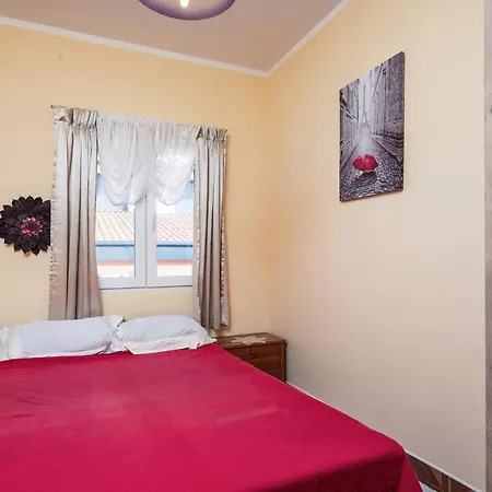 3 Bedroom Beautiful In Holiday home