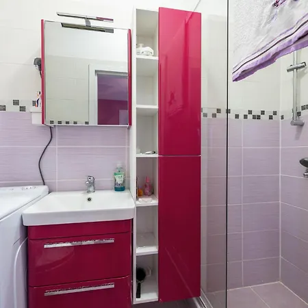 Holiday home 3 Bedroom Beautiful In *