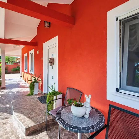 3 Bedroom Beautiful In Holiday home *