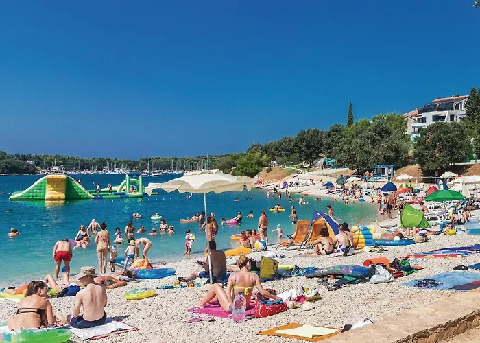 3 Bedroom Beautiful In 펜션