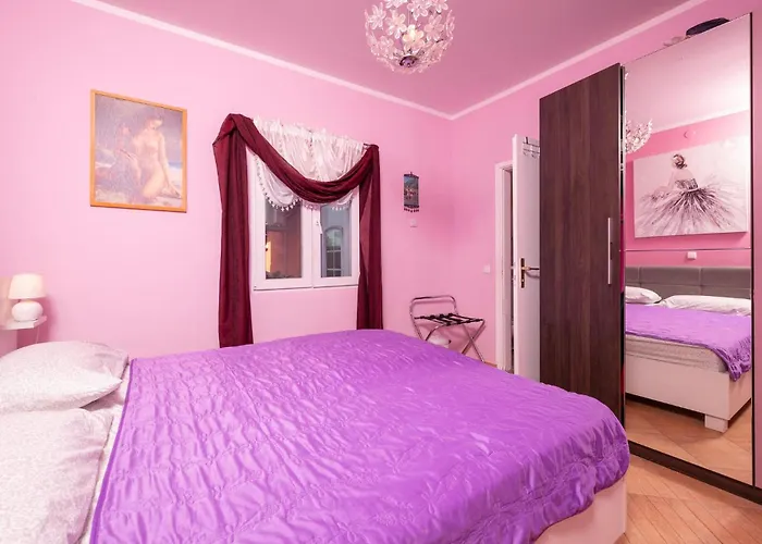 3 Bedroom Beautiful In Дом отдыха